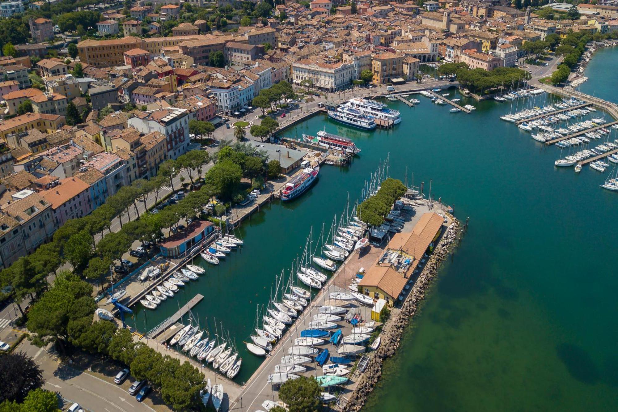 Villa Mimosa - Appartamento 1 - Happy Rentals Desenzano del Garda Kültér fotó