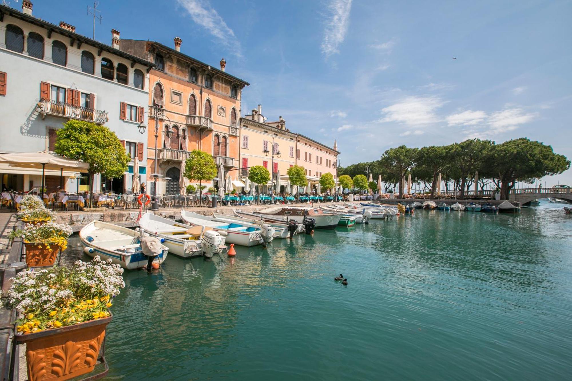 Villa Mimosa - Appartamento 1 - Happy Rentals Desenzano del Garda Kültér fotó