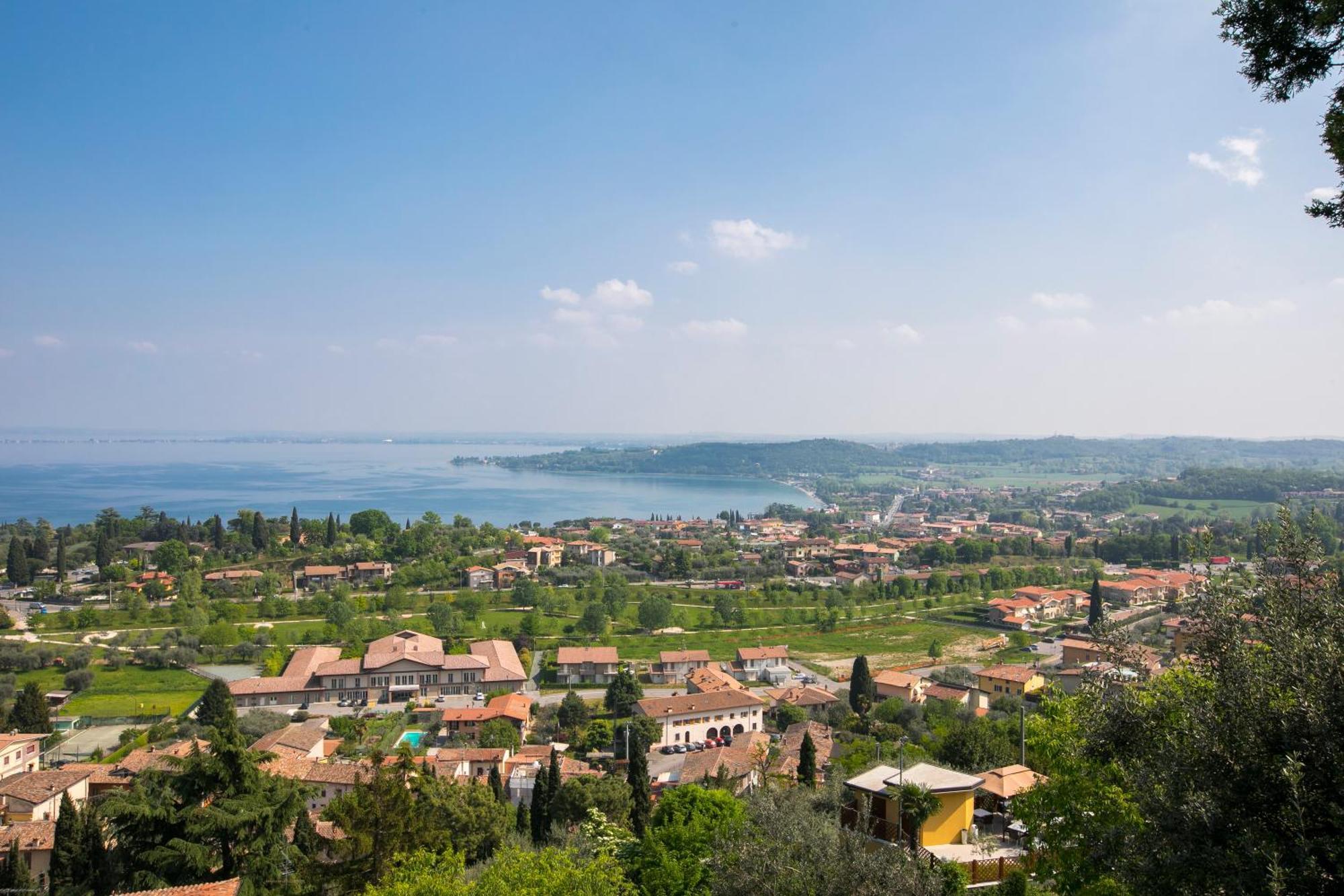 Villa Mimosa - Appartamento 1 - Happy Rentals Desenzano del Garda Kültér fotó